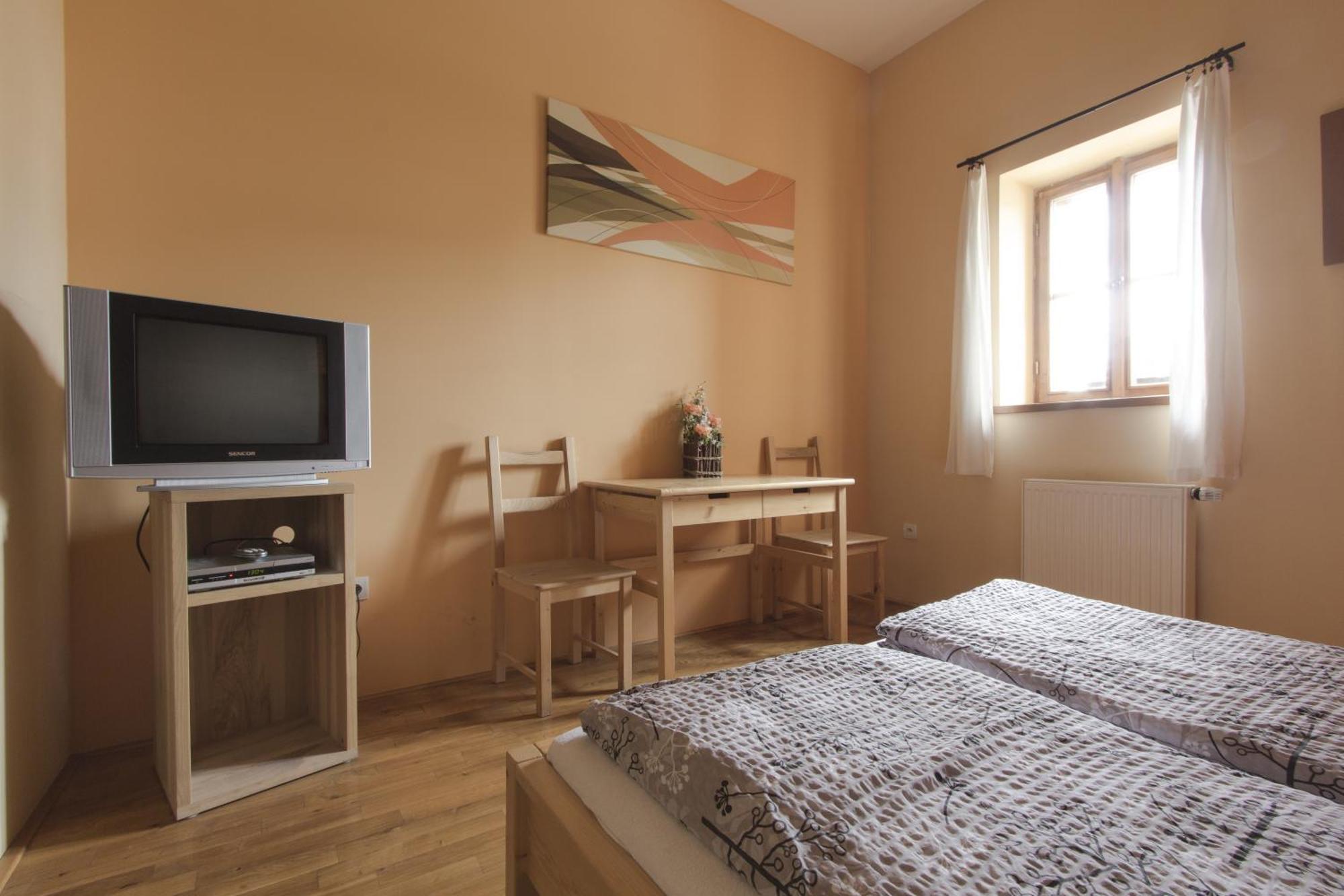 Penzion Ve Stoleti Lodenice Номер фото